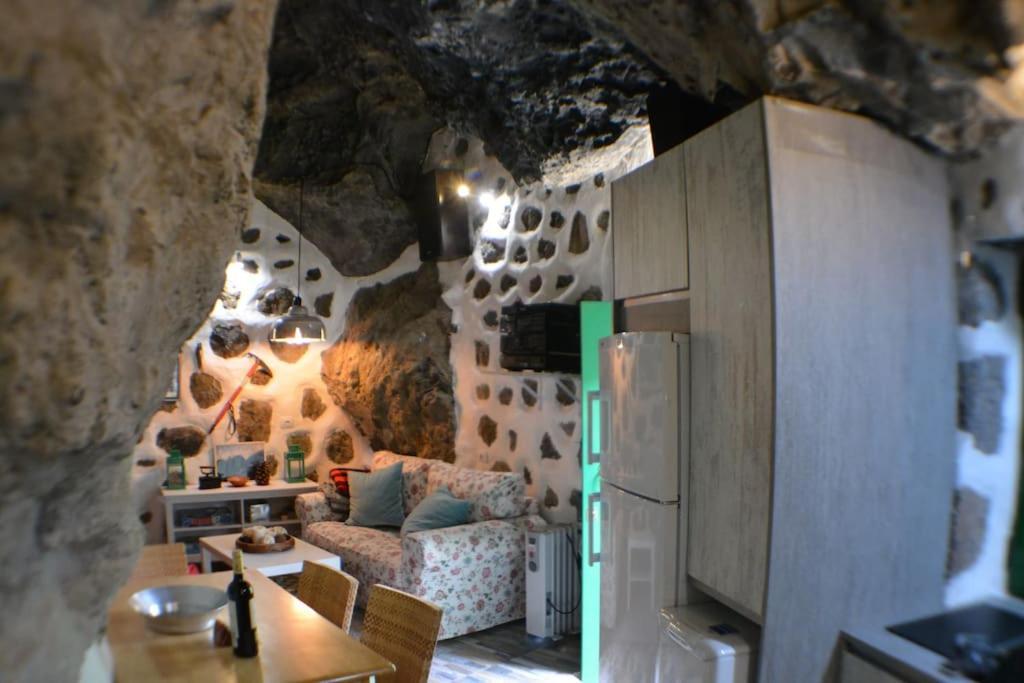 Casa Cueva El Pedregal Tejeda Villa Bagian luar foto