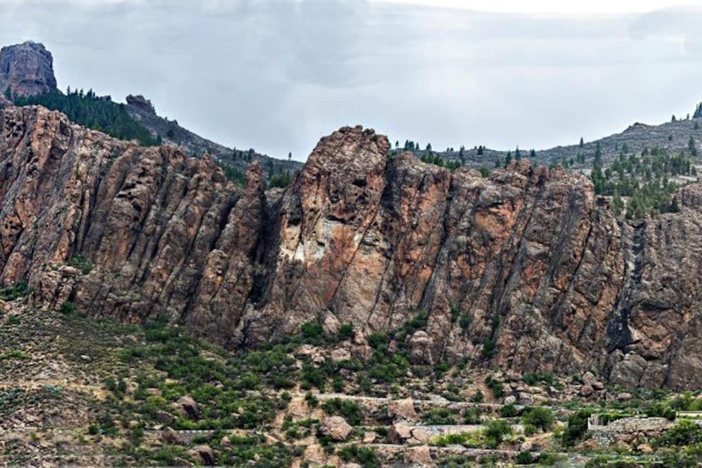 Casa Cueva El Pedregal Tejeda Villa Bagian luar foto