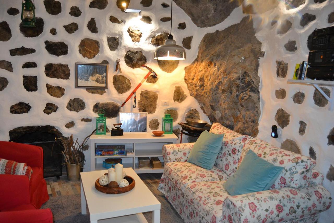 Casa Cueva El Pedregal Tejeda Villa Bagian luar foto