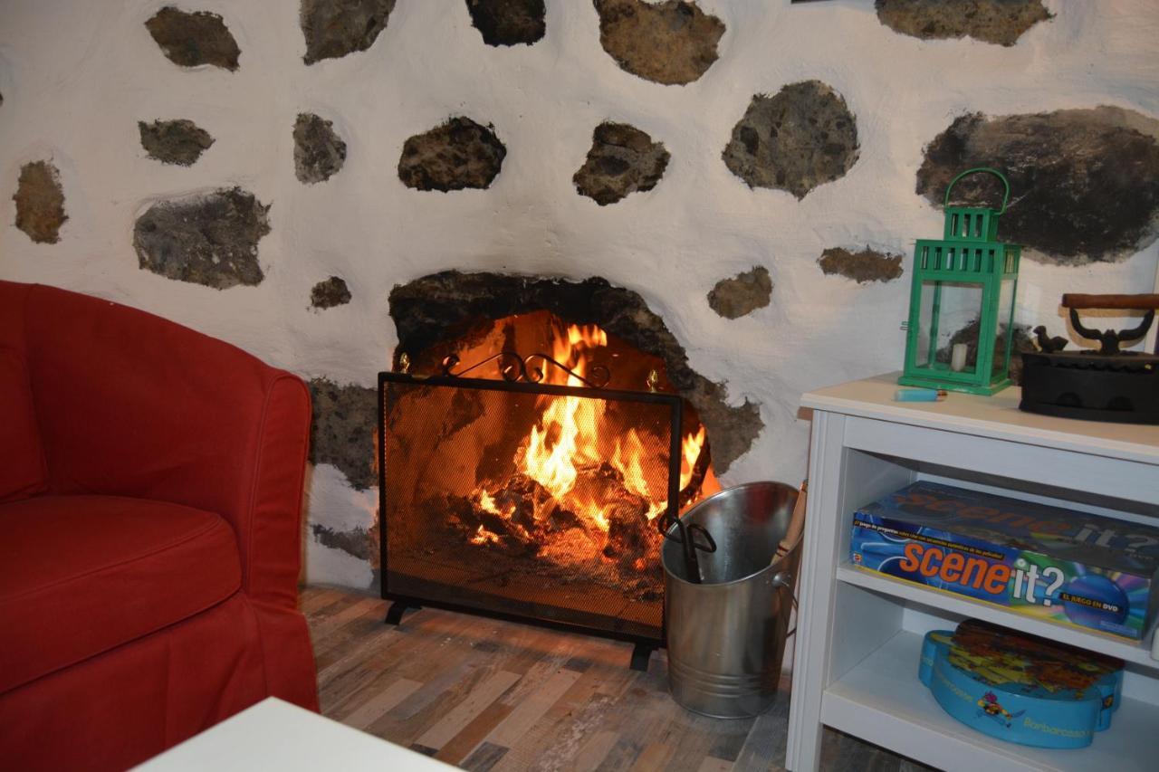 Casa Cueva El Pedregal Tejeda Villa Bagian luar foto
